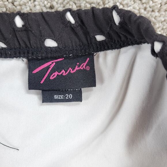 Torrid Womens Eyelet Top 20 Black Strapless Balloon Hem Lined Pleated - Picture 11 of 12